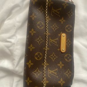 Louis Vuitton Favorite